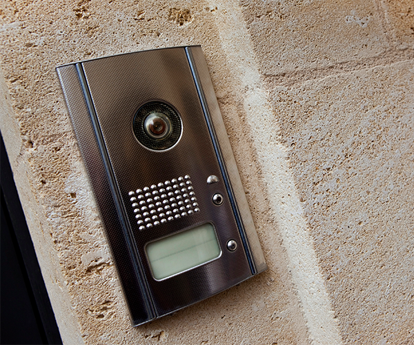 Pros & Cons of Installing Video Doorbells